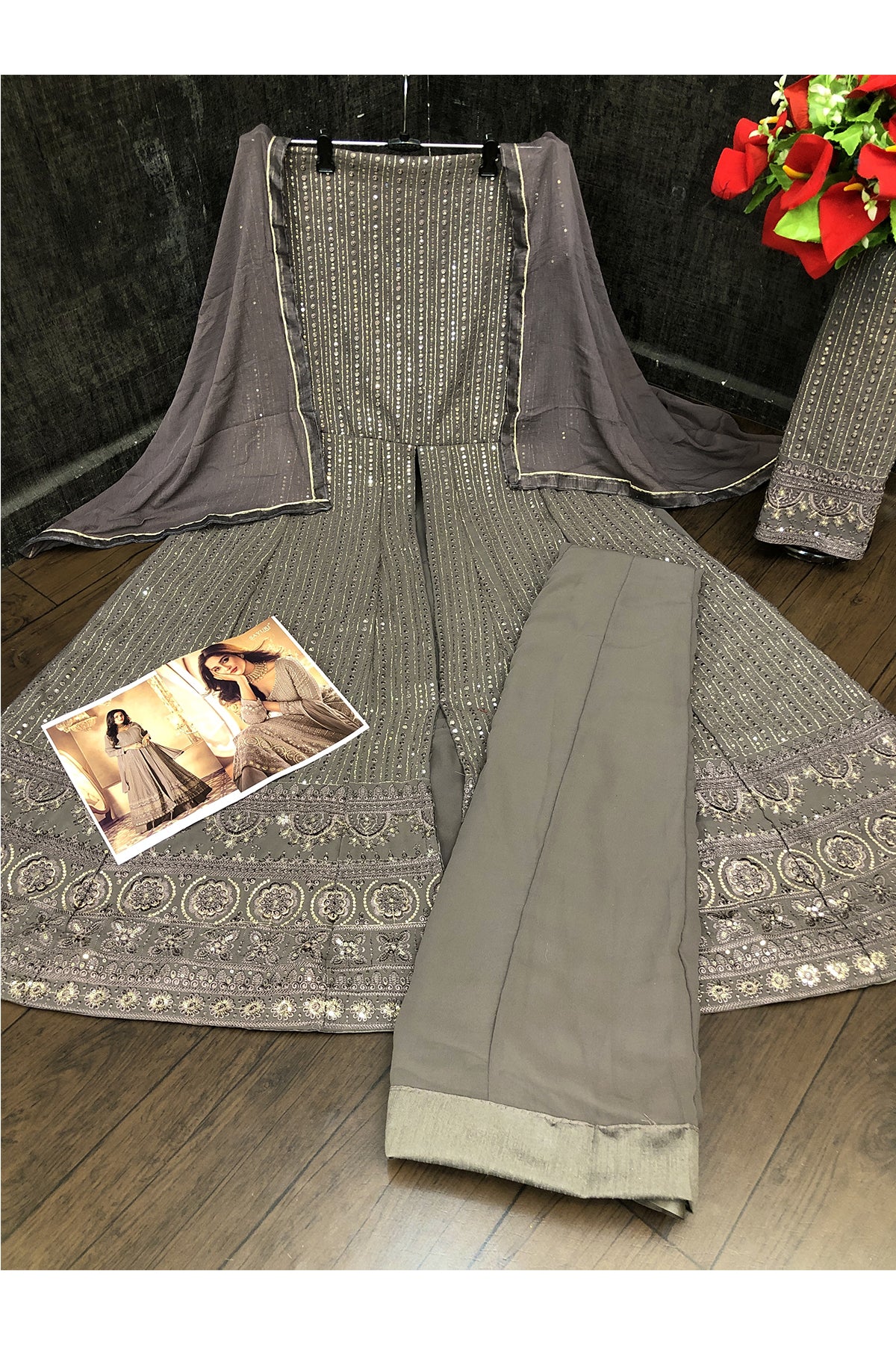 SHAFNUFAB Women's Georgette Ethnic Wear for WomenSemi StitchedSalwarSuit SF201462 Diwali Outfit Bridal Grey Colour Indian CasualWearSalwarSuit IN Eid