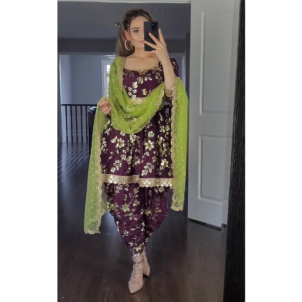 SHAFNUFAB WOMEN'S Georgette Stiched Suit (SF25109 Light Green Free-Size )