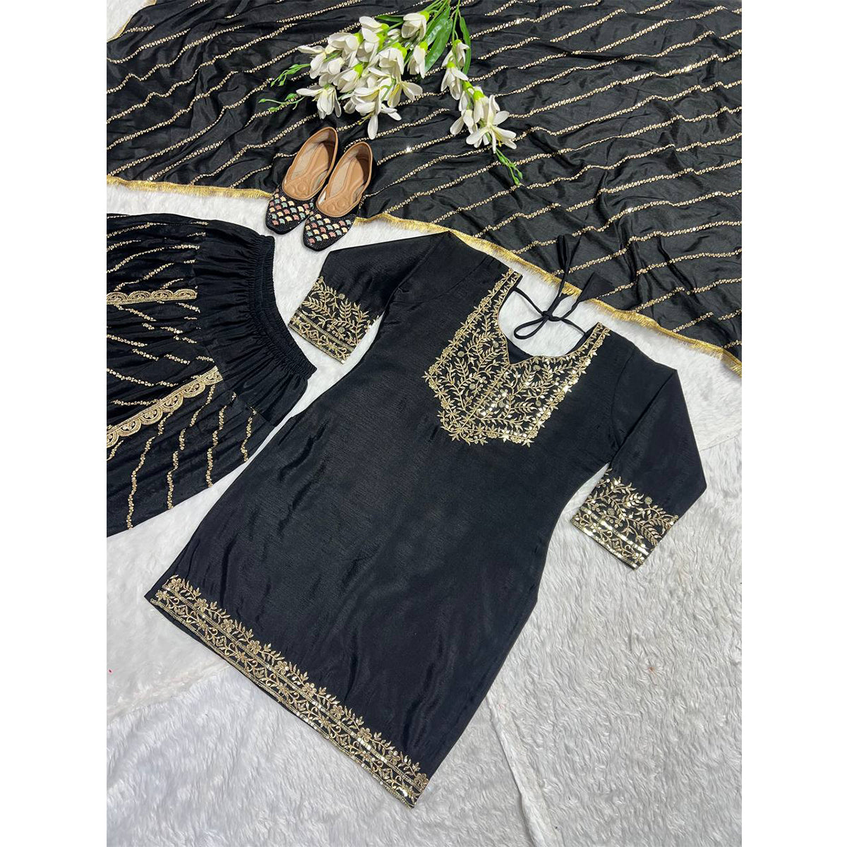 SHAFNUFAB WOMEN'S Chiffon Stiched Suit (SF251159-M SIZE Black Medium )