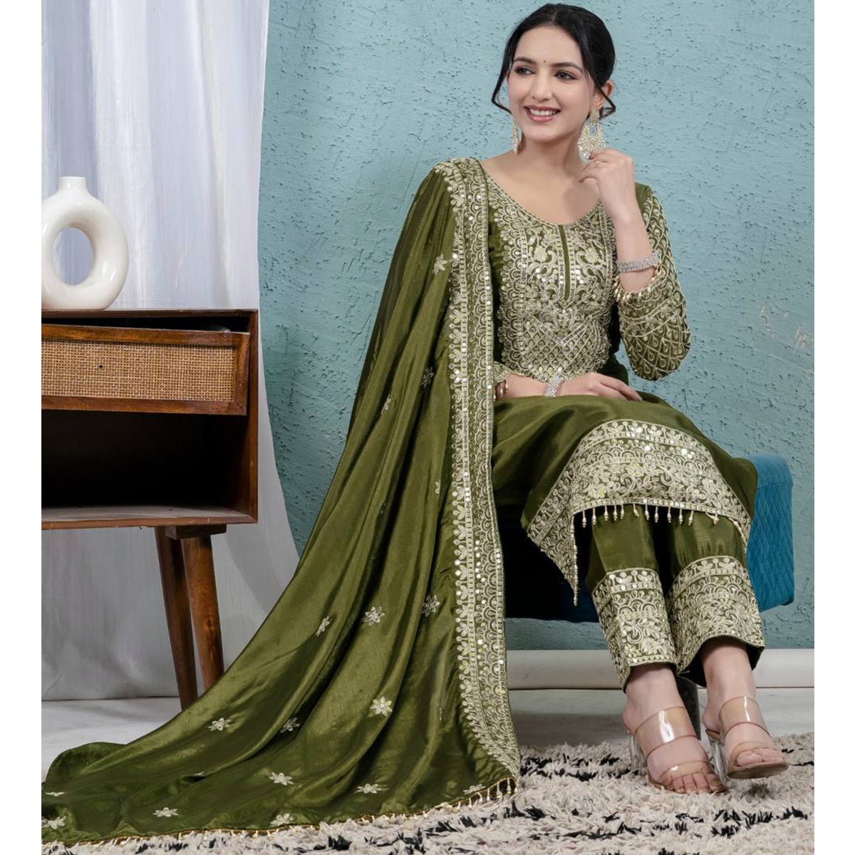 SHAFNUFAB WOMEN'S Georgette Stiched Suit (SF251172-M SIZE Green Medium )