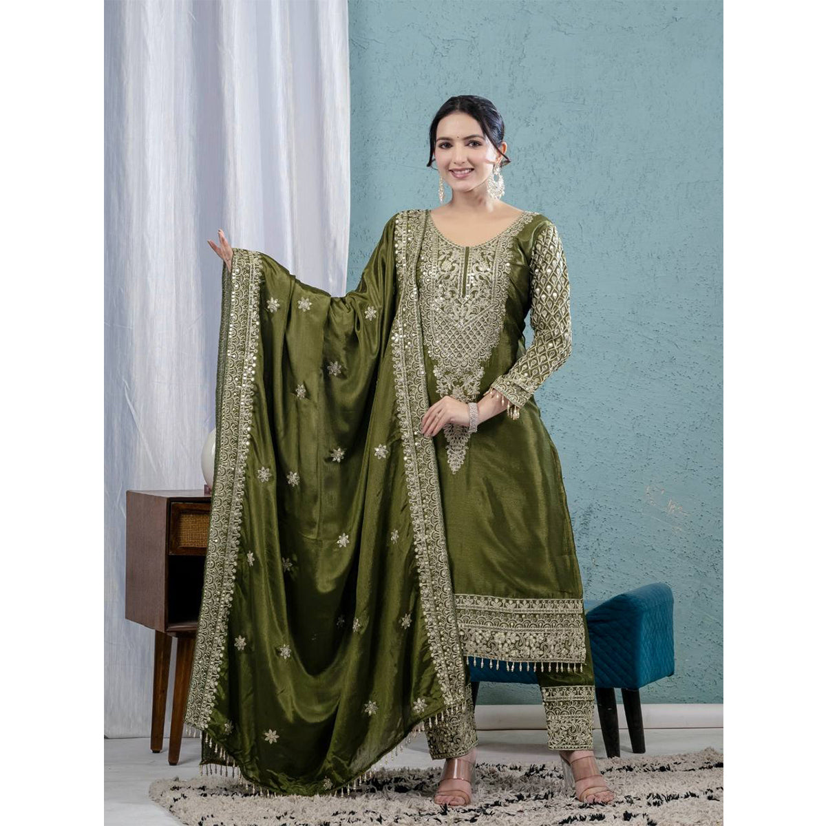 SHAFNUFAB WOMEN'S Georgette Stiched Suit (SF251172-M SIZE Green Medium )