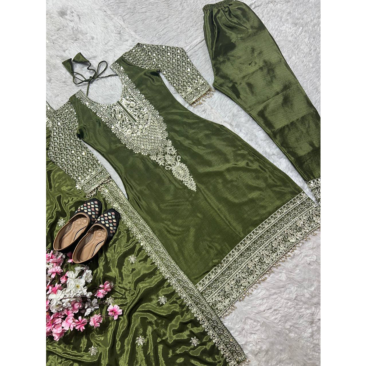 SHAFNUFAB WOMEN'S Georgette Stiched Suit (SF251172-M SIZE Green Medium )