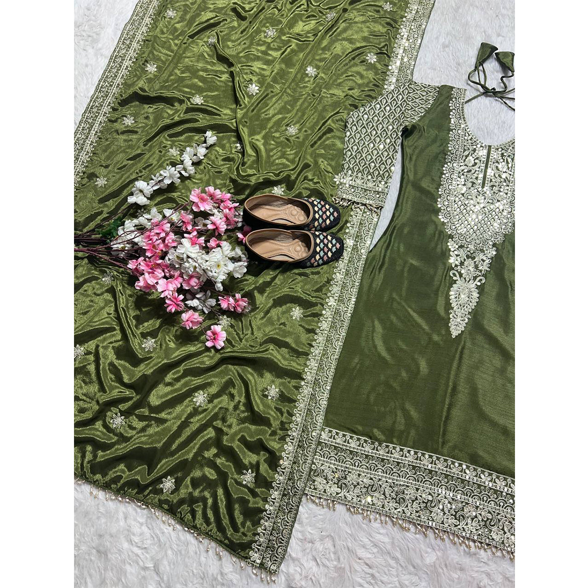 SHAFNUFAB WOMEN'S Georgette Stiched Suit (SF251172-M SIZE Green Medium )