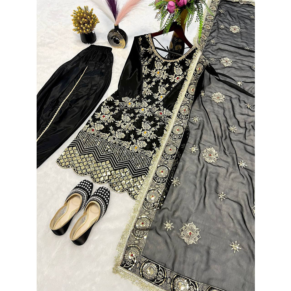 SHAFNUFAB WOMEN'S Georgette Stiched Suit (SF251190-M SIZE Black1 Medium )