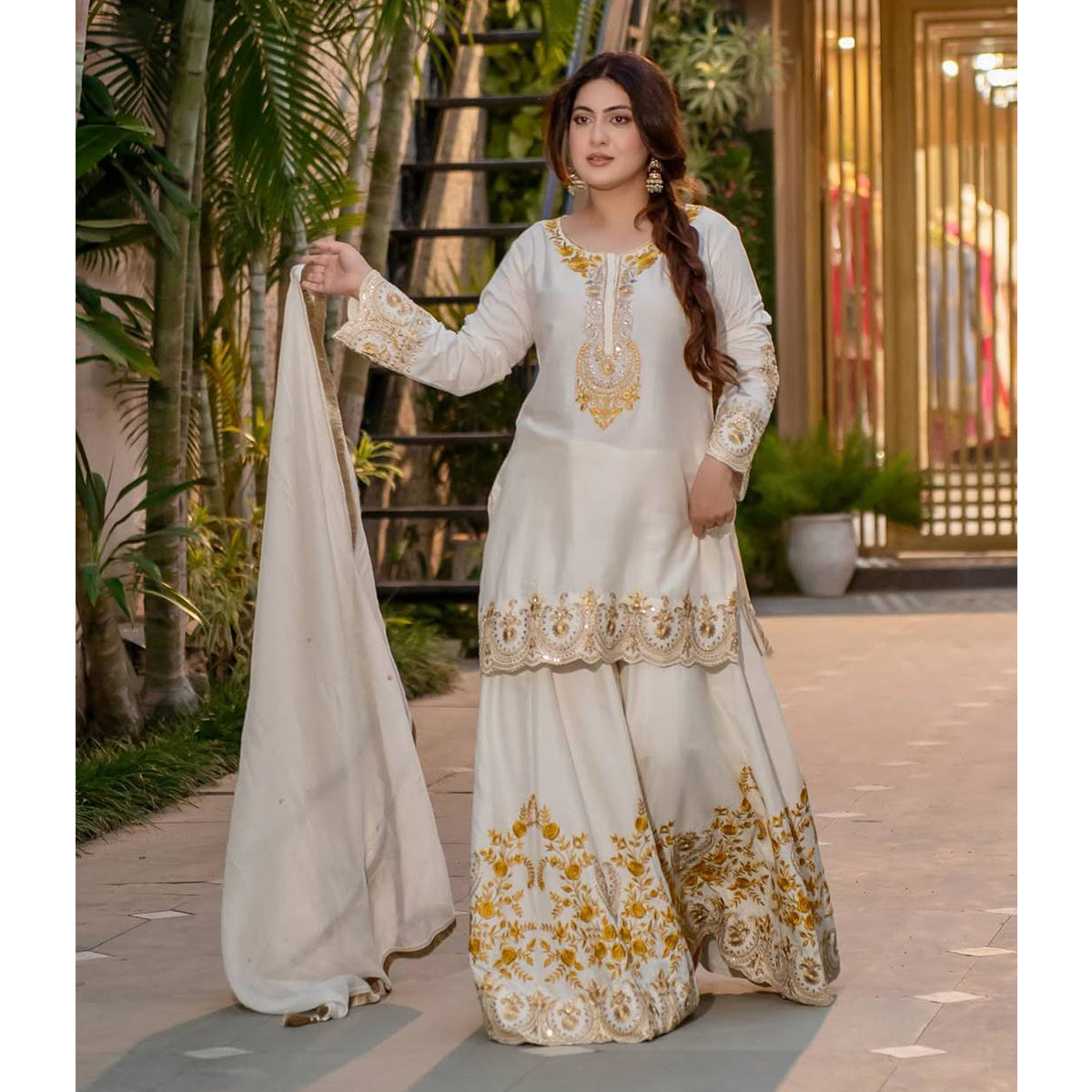 SHAFNUFAB WOMEN'S Art Silk Stiched Suit (SF251192-M SIZE White Medium )