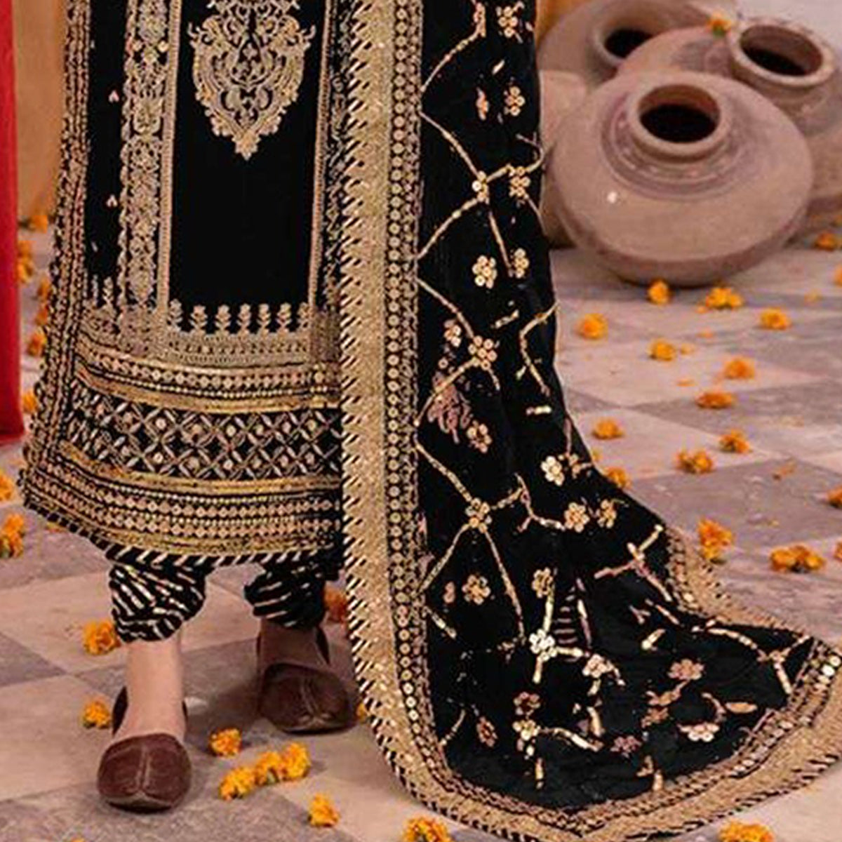 Shafnufab Women's Georgette Semi Stitched Pakistani Suit And Anarkali Suit In black Colour SF27151