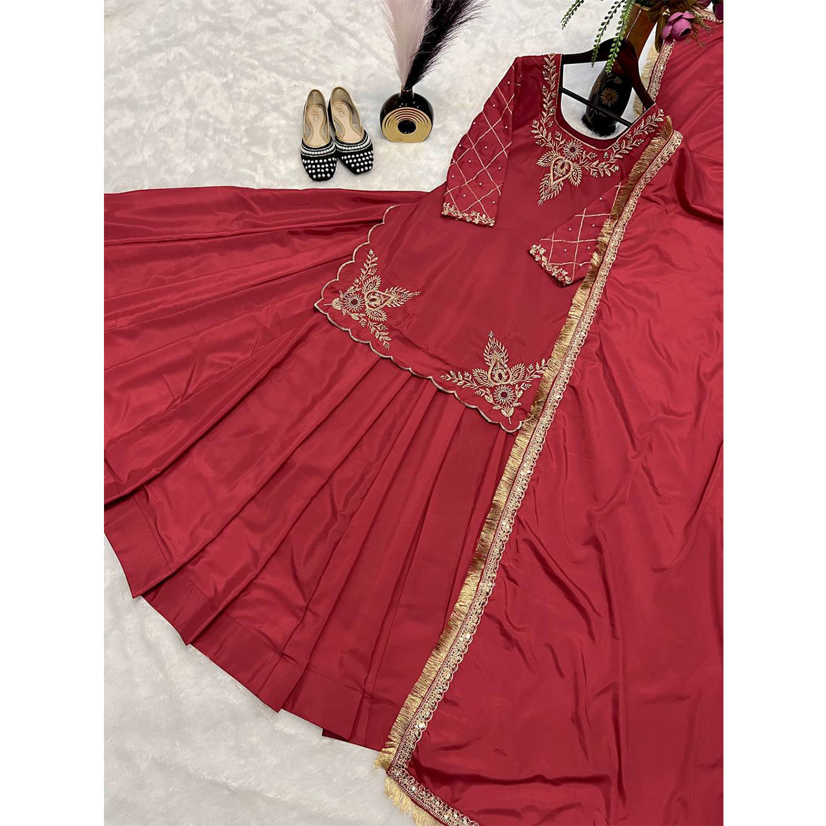 suit ka , umbrella lehenga suit , sharara chaniya choli , beautiful lehenga suit , anarkali suit to lehenga , lacha gharara , ghagra latest punjabi jago suits , designer ghagra suit , lehenga suit latest design , new punjabi ghagra suit , suti ghagra , jacket lehenga suit , lehenga aur kameez , lehenga choli punjabi suit , best indian wedding suits , lehenga suit style , designer lehenga frock suit , lehenga jacket suit , lehenga