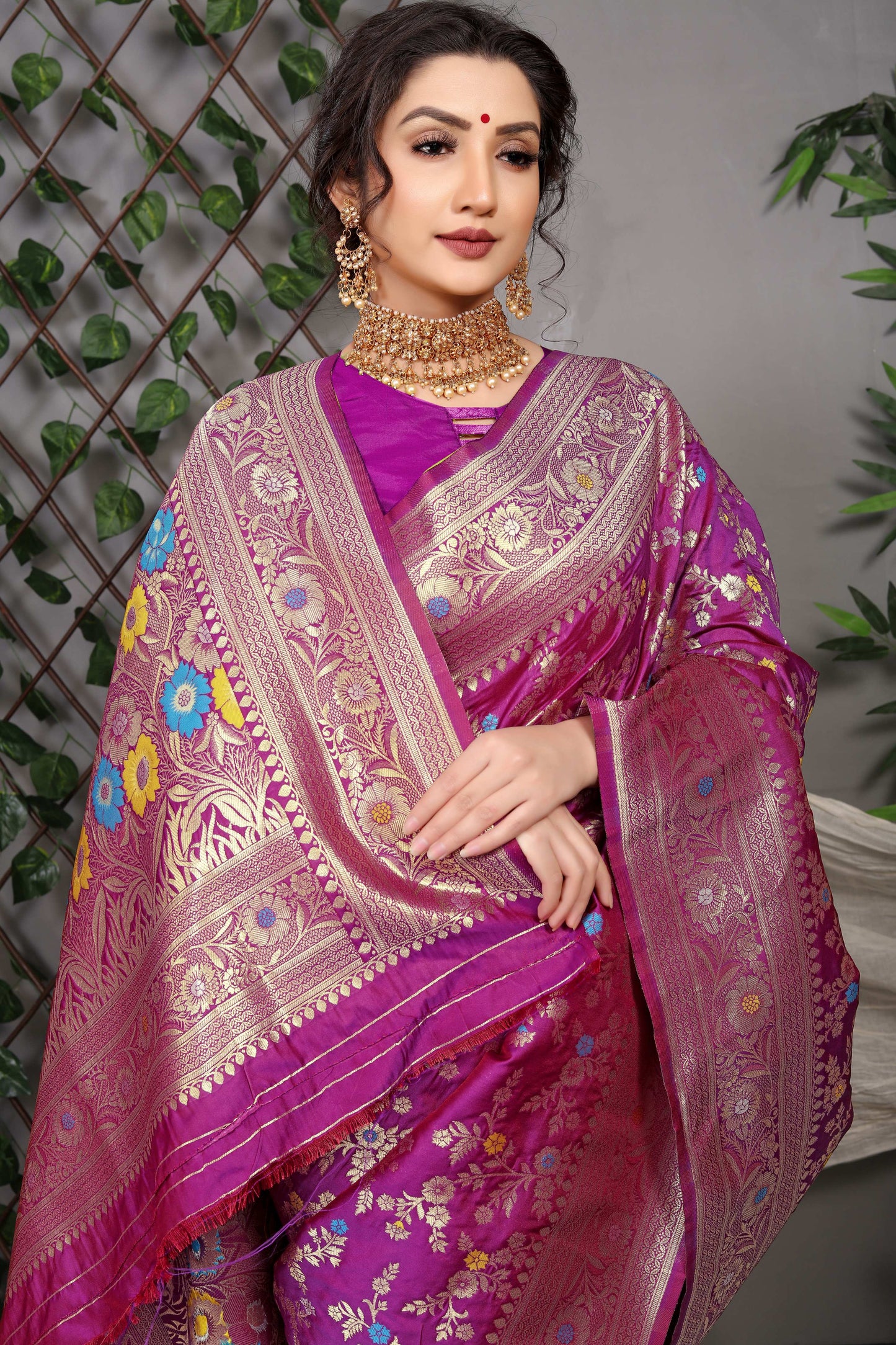 Shafnufab Women's Banarasi Silk Saree With Blouse In Purple