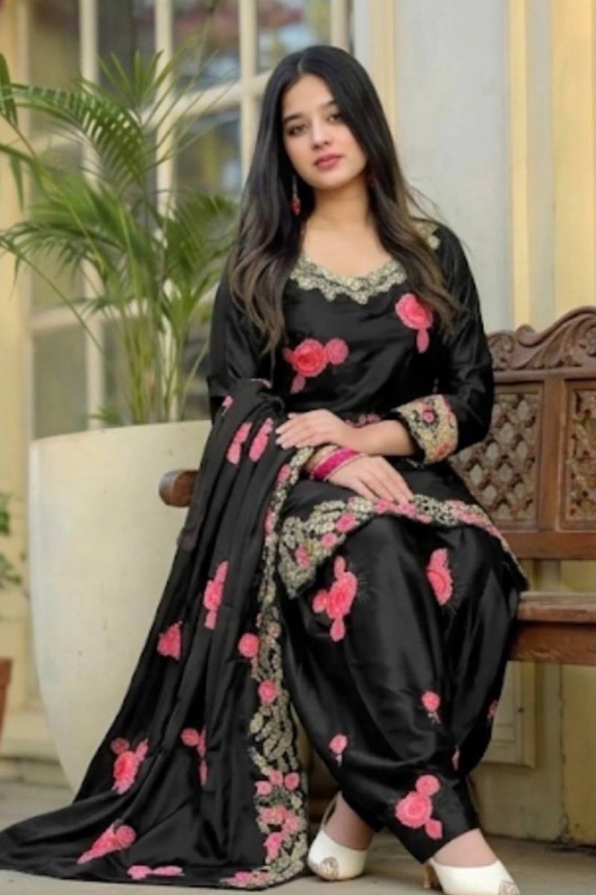 SHAFNUFAB Women's Georgette Ethnic Wear for WomenSemi StitchedSalwarSuit  SF241124