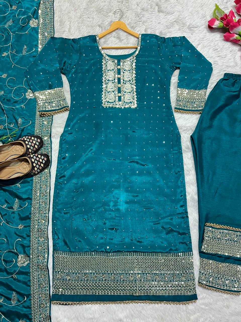 SHAFNUFAB WOMEN'S Georgette Stiched Suit (SF251115-M SIZE Blue M )