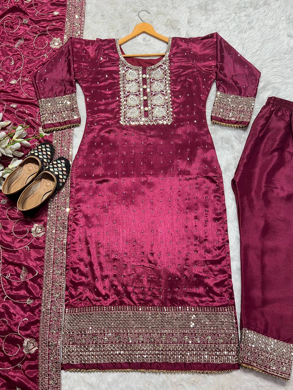 SHAFNUFAB WOMEN'S Georgette Stiched Suit (SF251116-M SIZE Maroon M )