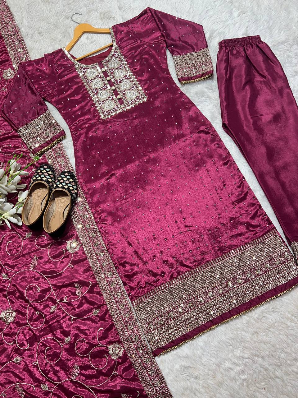 SHAFNUFAB WOMEN'S Georgette Stiched Suit (SF251116-M SIZE Maroon M )