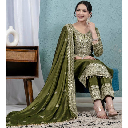 SHAFNUFAB WOMEN'S Georgette Stiched Suit (SF251172-M SIZE Green Medium )