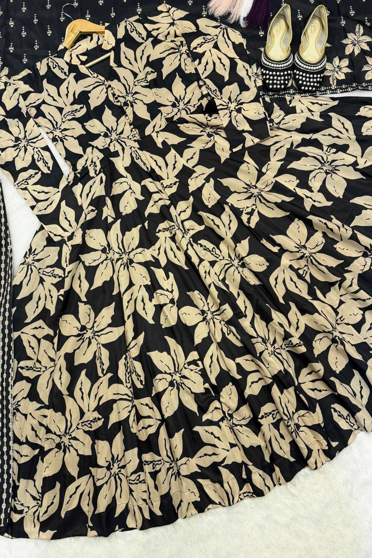 SHAFNUFAB Women's Georgette Ethnic Wear for WomenSemi StitchedSalwarSuit  SF251309