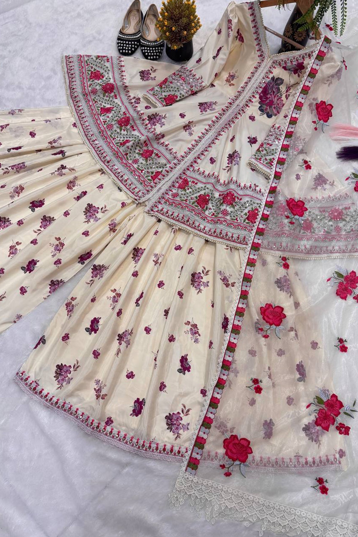 SHAFNUFAB Women's Georgette Ethnic Wear for WomenSemi StitchedSalwarSuit  SF251325