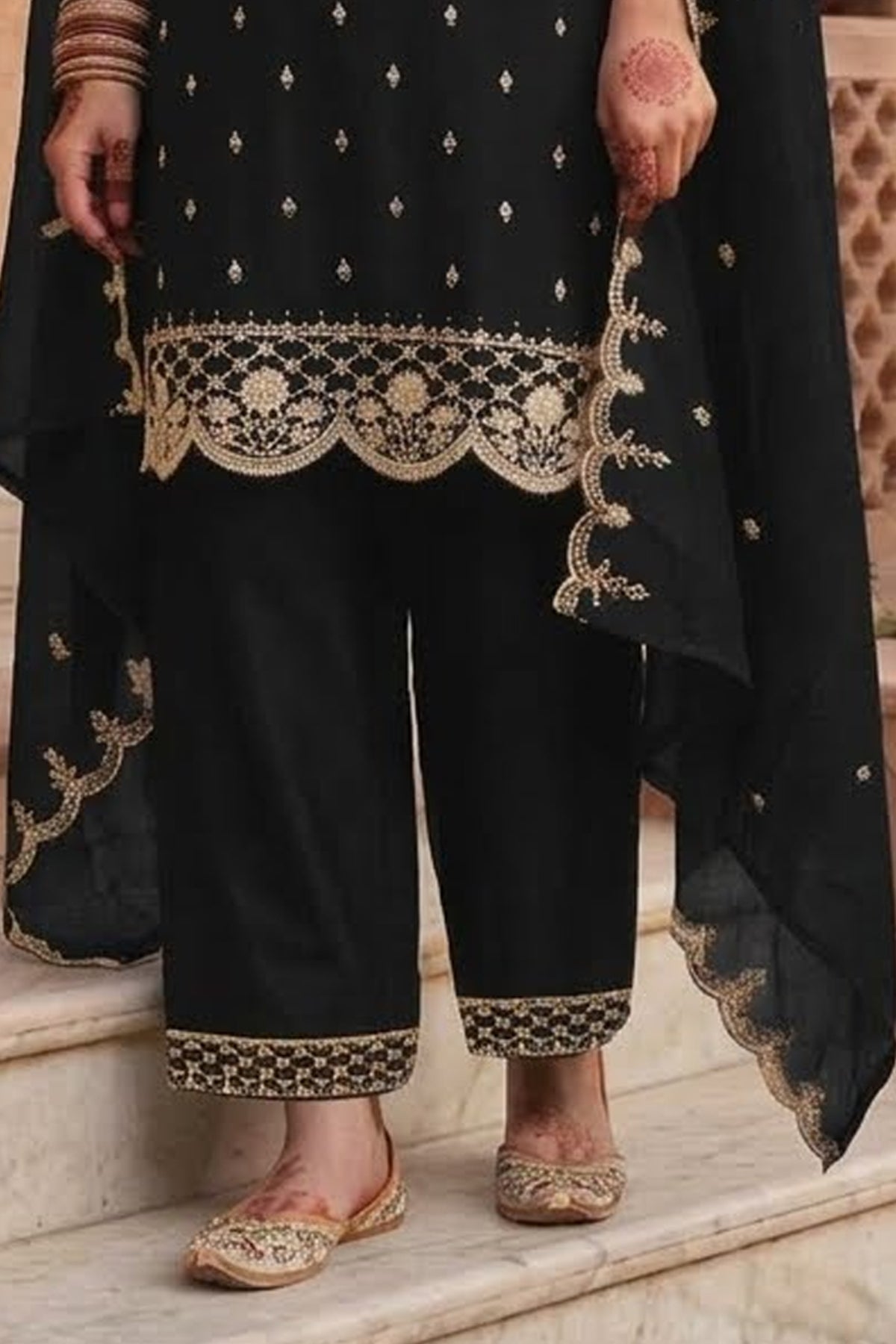 SHAFNUFAB Women's Georgette Ethnic Wear for WomenSemi Stitched PAKISTANI SUIT SF311422