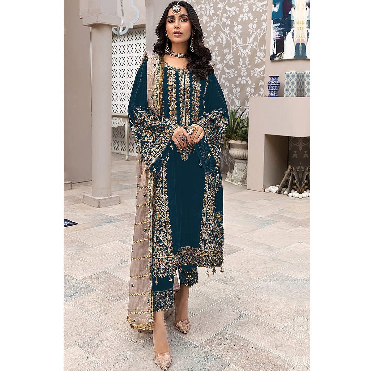 Casual hot sale pakistani suits