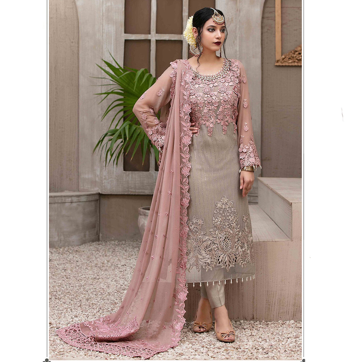 Shafnufab Women's Georgette Wear Pakistani Salwar Kameez In Pink