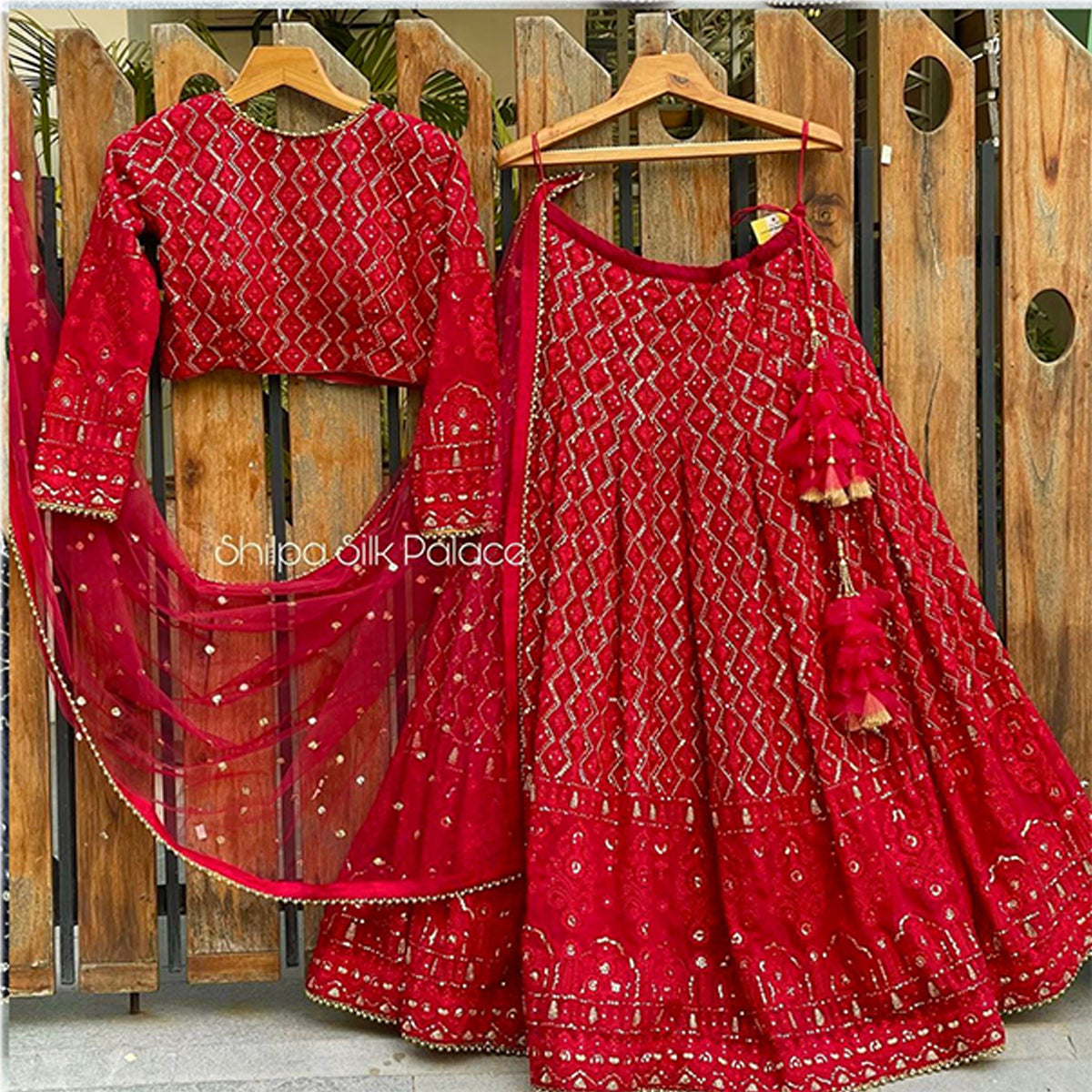 Shafnufab Women's Georgette Semi Stitched Lehenga Choli  In  Red  Colour SF21888