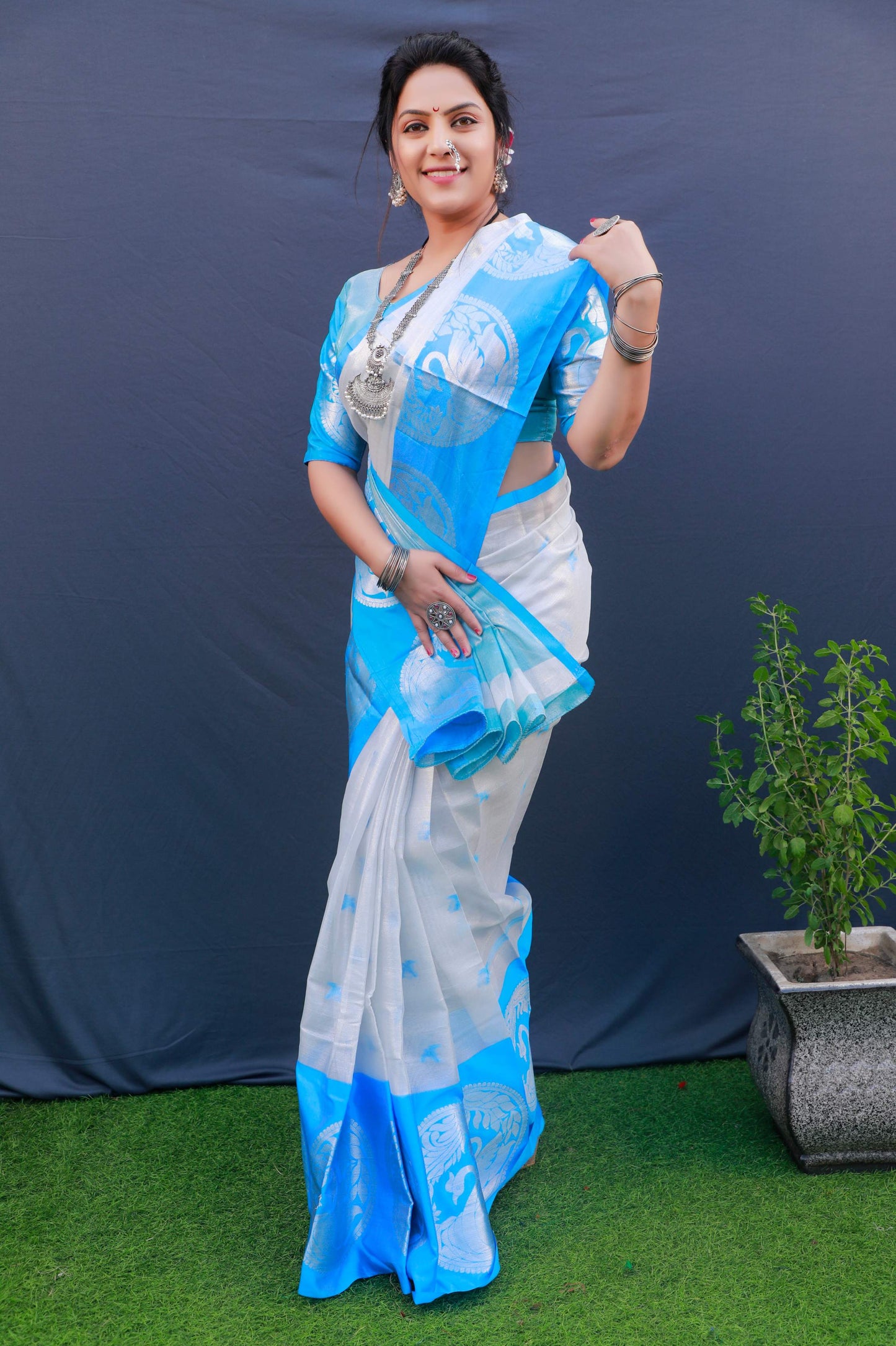 Shafnufab Women's Tissue Silk Saree With Blouse  In  Light Blue