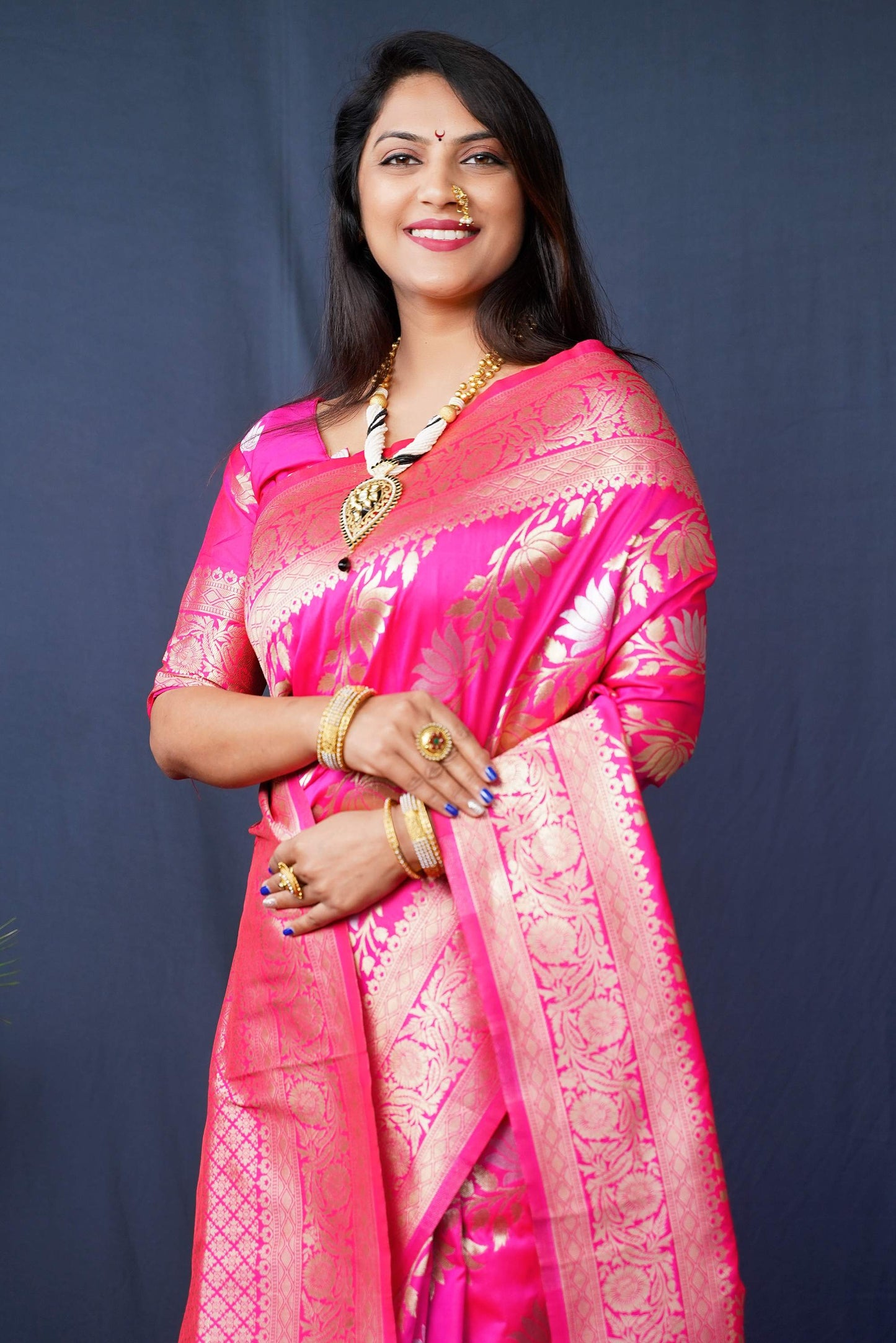 Shafnufab Women's Kanchipuram  Silk  Saree With Blouse  In  Pink