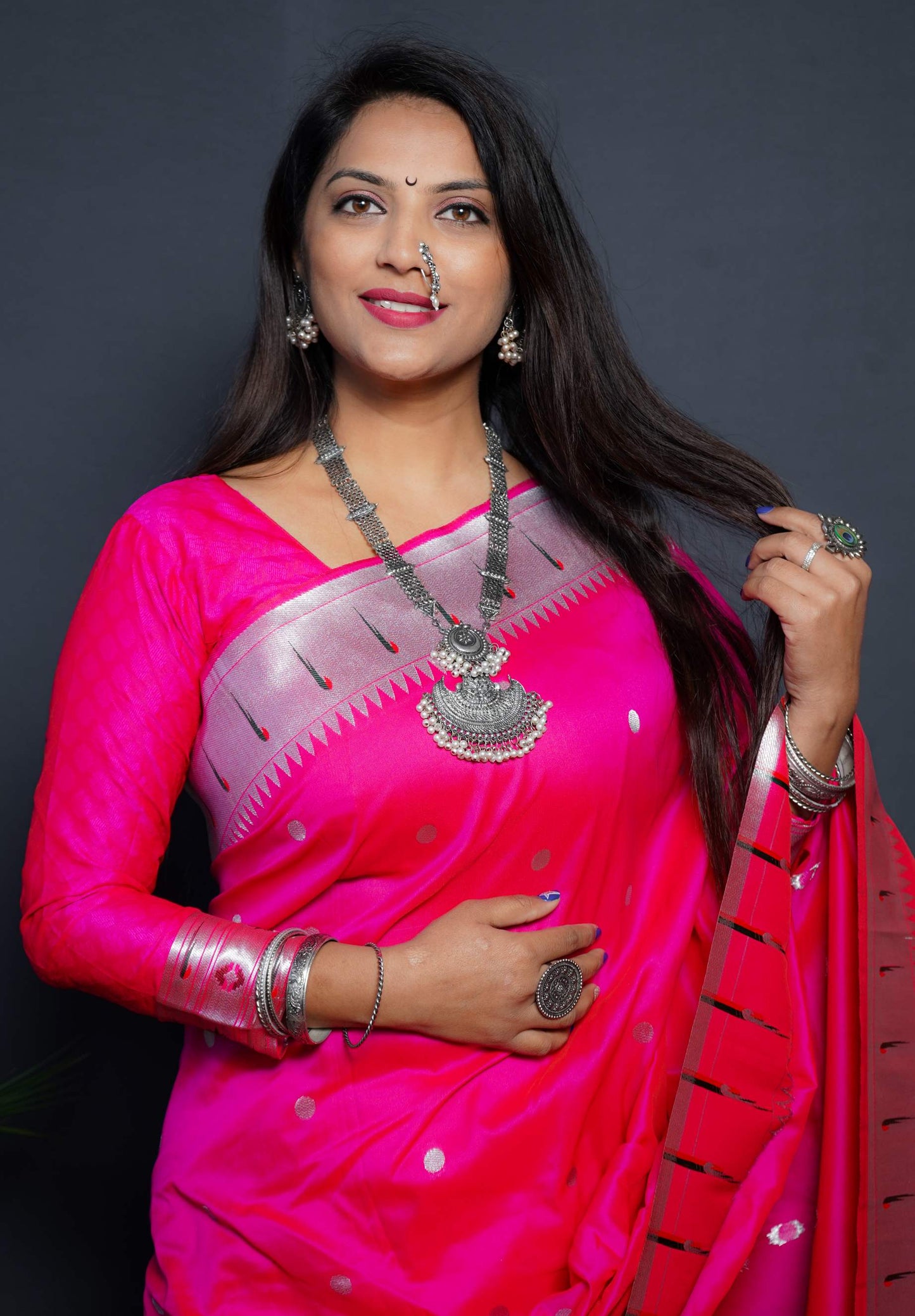 Shafnufab Women's Paithani Silk Saree With Blouse  In  Pink