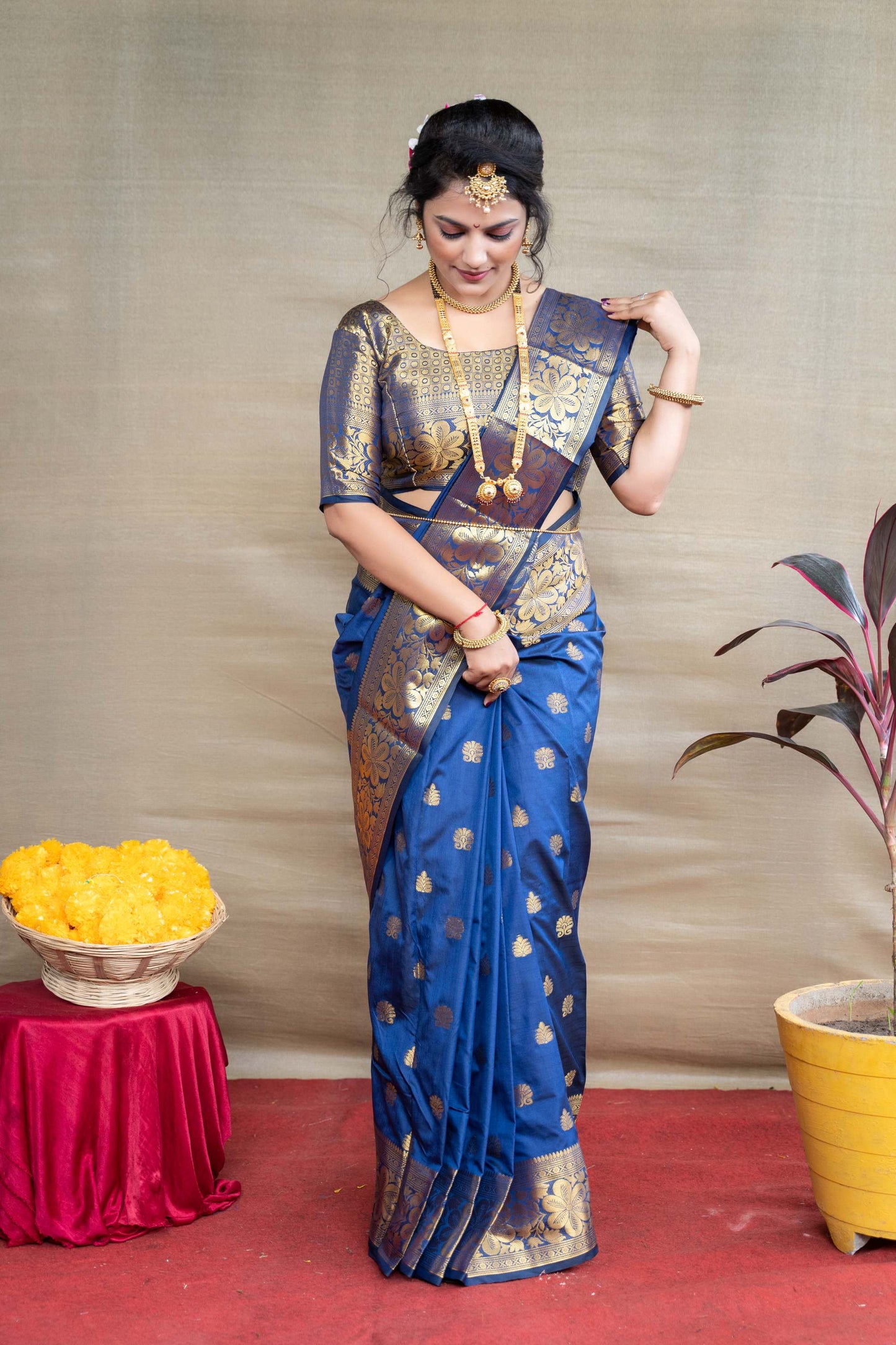 Shafnufab Women's Paithani Silk Saree With Blouse  In  Blue