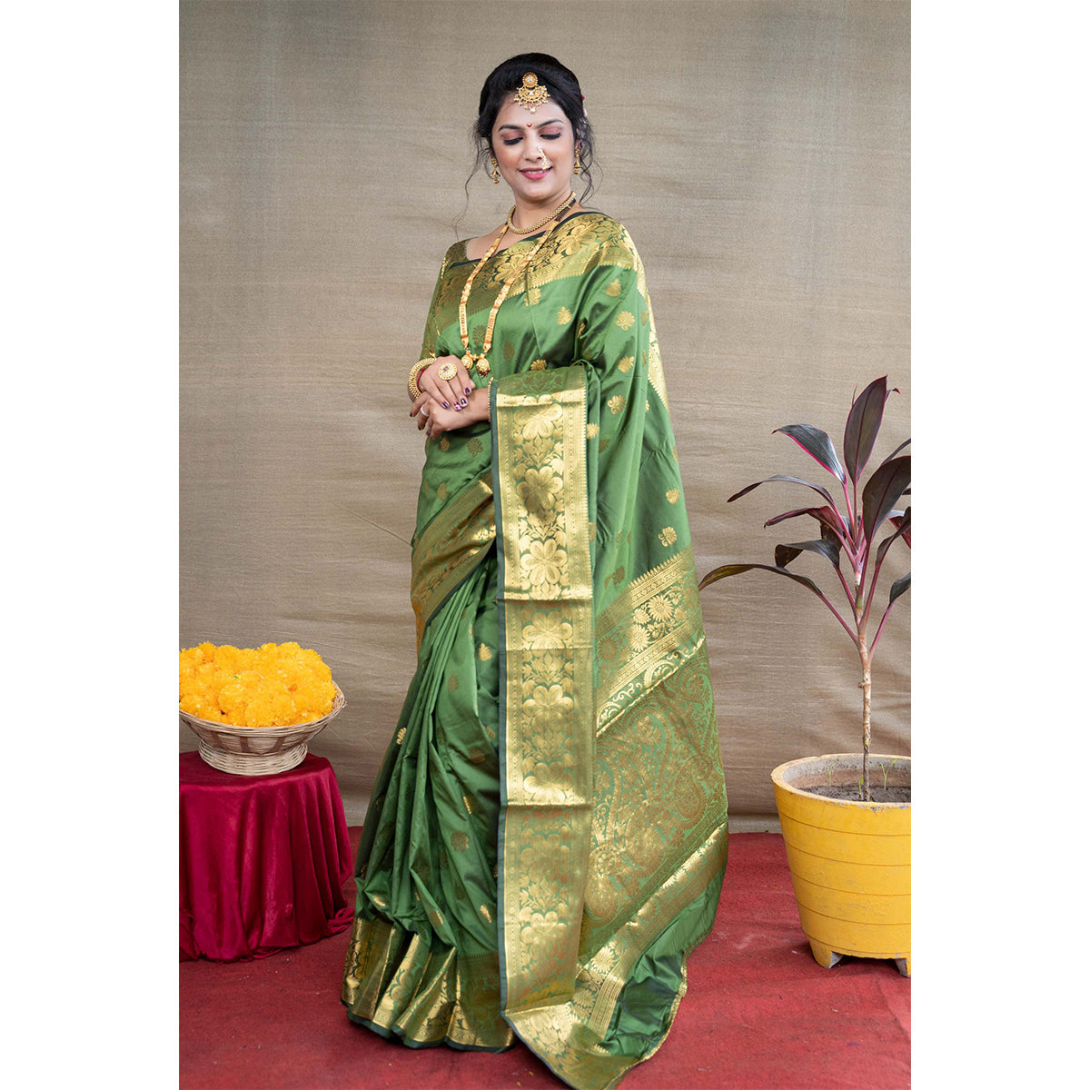 Shafnufab Women's Paithani Silk Saree With Blouse  In  Light Green